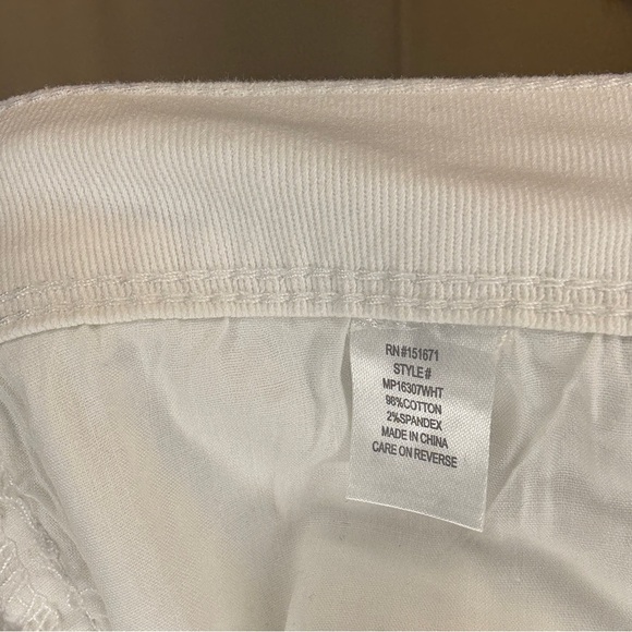 H&H (Harmony & Havoc White Skinny Jeans with Stretchy Fit shirt Size 12 - Picture 7 of 8